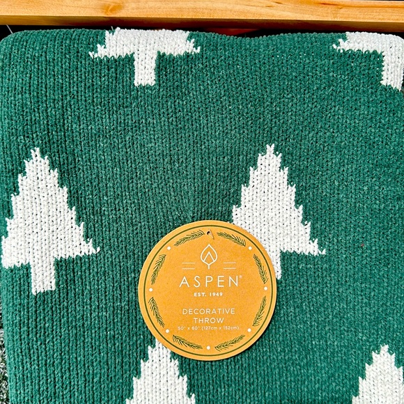 Aspen (HomeGoods) Holiday Aspen Christmas Tree Throw From Homegoods
